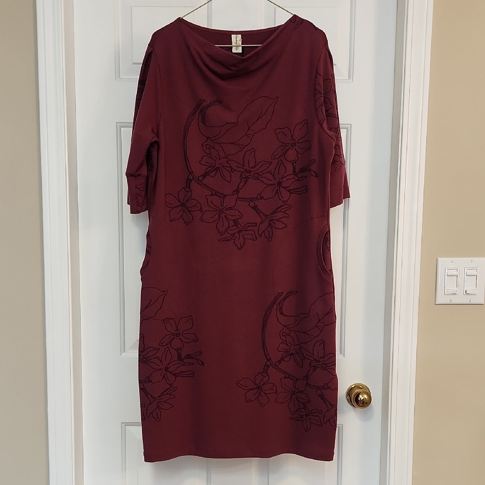 Smoking Lily Point Grey Tobacco Flower Dress